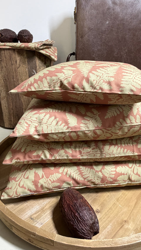 Tischdecke  bramble & wing 130x130